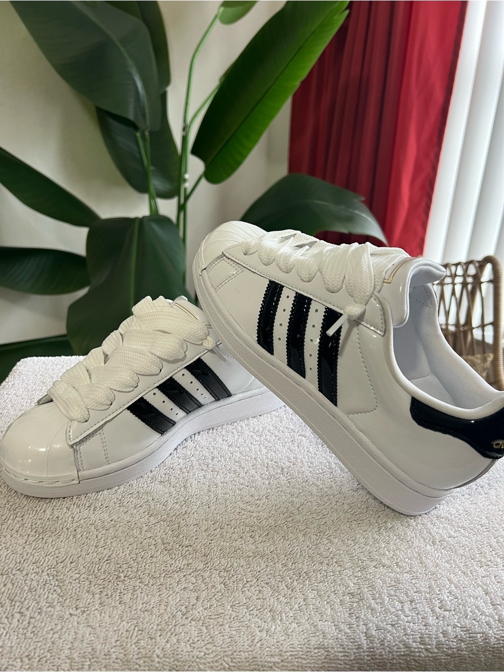 NEW Adidas PATENT White & Black Superstar women 6